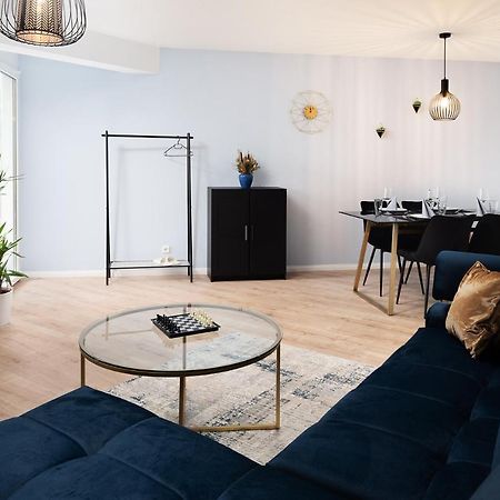 Aparte - Washer & Dryer - Kitchen & Parking - Smart-Tv Sarstedt Buitenkant foto