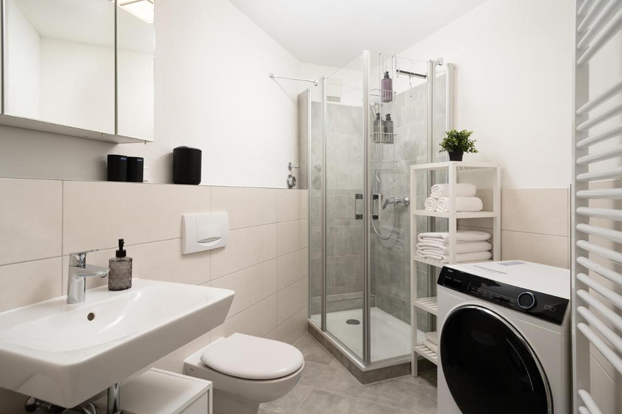Aparte - Washer & Dryer - Kitchen & Parking - Smart-Tv Sarstedt Buitenkant foto